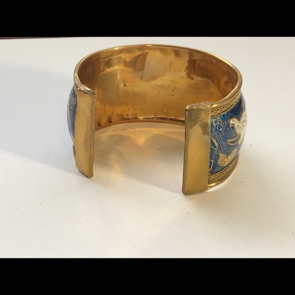 Free Shipping Cuff Bracelet Etched Elephant Theme - Picture 9 of 16